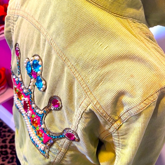 Ivy Jane Vintage Crown Jacket - Picture 6 of 8